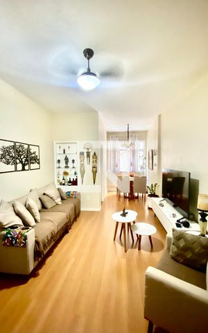 Apartamento à venda com 76m², 2 quartos e 1 vaga Apartamento à venda com 76m², 2 quartos e 1 vagaSala