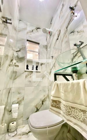Apartamento à venda com 76m², 2 quartos e 1 vaga Apartamento à venda com 76m², 2 quartos e 1 vagaBanheiro 2