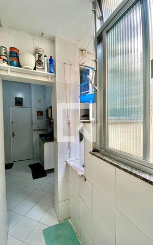 Apartamento à venda com 76m², 2 quartos e 1 vaga Apartamento à venda com 76m², 2 quartos e 1 vagaÁrea de Serviço