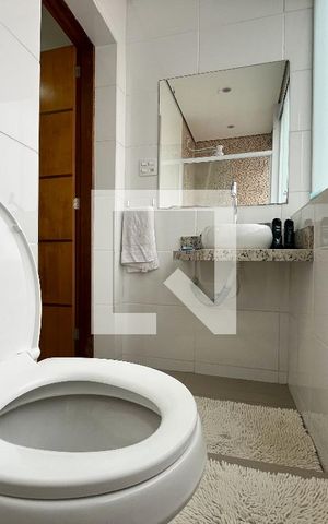 Apartamento à venda com 85m², 3 quartos e sem vaga Apartamento à venda com 85m², 3 quartos e sem vagaBanheiro da Suíte 1