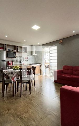 Apartamento à venda com 85m², 3 quartos e sem vaga Apartamento à venda com 85m², 3 quartos e sem vagaSala