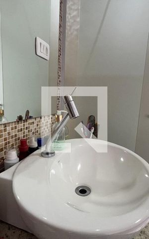 Apartamento à venda com 85m², 3 quartos e sem vaga Apartamento à venda com 85m², 3 quartos e sem vagaBanheiro da Suíte 2
