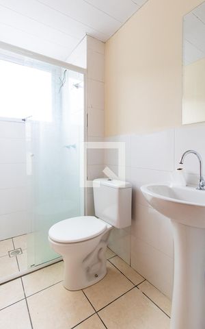 Apartamento para alugar com 39m², 2 quartos e 1 vaga Apartamento para alugar com 39m², 2 quartos e 1 vagaBanheiro Social