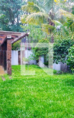 Casa à venda com 615m², 5 quartos e 4 vagas Casa à venda com 615m², 5 quartos e 4 vagasJardim