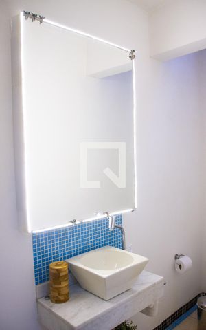 Casa à venda com 615m², 5 quartos e 4 vagas Casa à venda com 615m², 5 quartos e 4 vagasLavabo
