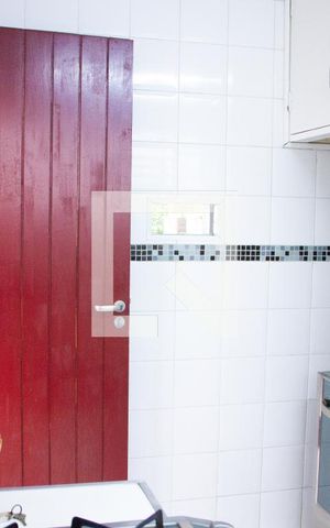 Casa à venda com 615m², 5 quartos e 4 vagas Casa à venda com 615m², 5 quartos e 4 vagasCozinha