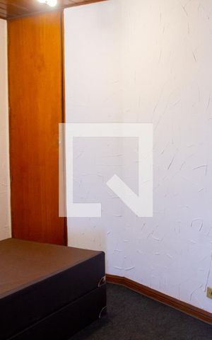 Casa à venda com 615m², 5 quartos e 4 vagas Casa à venda com 615m², 5 quartos e 4 vagasQuarto de hóspede
