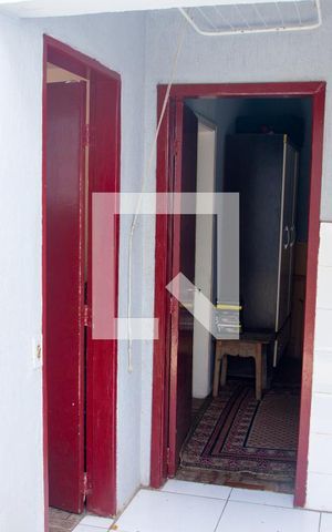 Casa à venda com 615m², 5 quartos e 4 vagas Casa à venda com 615m², 5 quartos e 4 vagasÁrea de Serviço