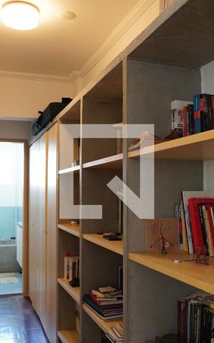 Apartamento à venda com 76m², 2 quartos e 1 vagaCorredor