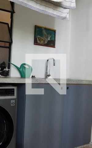 Apartamento à venda com 76m², 2 quartos e 1 vagaÁrea de Serviço