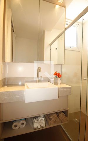 Apartamento à venda com 70m², 3 quartos e 3 vagasBanheiro