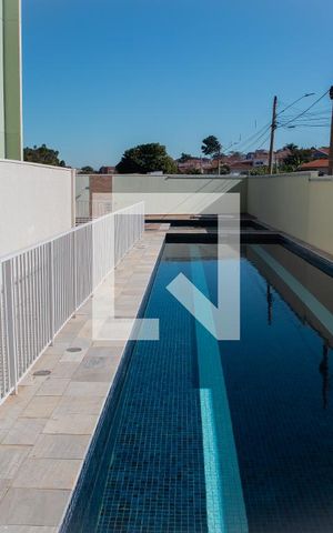 Apartamento para alugar com 60m², 2 quartos e 1 vaga Apartamento para alugar com 60m², 2 quartos e 1 vagaÁrea comum - Piscina