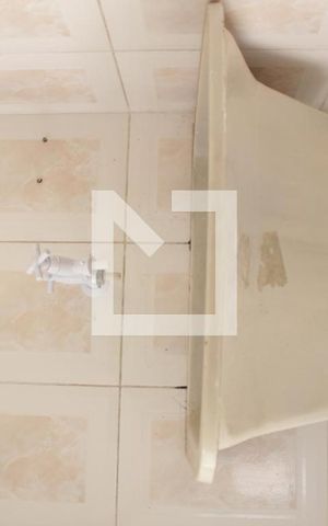 Casa para alugar com 40m², 1 quarto e sem vaga Casa para alugar com 40m², 1 quarto e sem vagaÁrea de Serviço