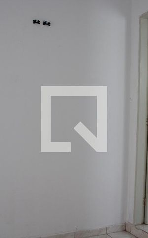 Casa para alugar com 40m², 1 quarto e sem vaga Casa para alugar com 40m², 1 quarto e sem vagaQuarto
