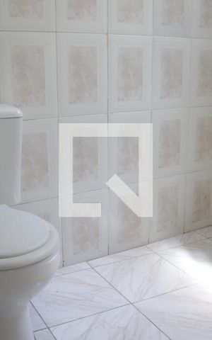 Casa para alugar com 40m², 1 quarto e sem vaga Casa para alugar com 40m², 1 quarto e sem vagaBanheiro