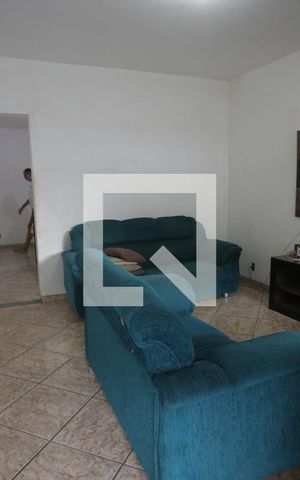 Casa à venda com 609m², 5 quartos e 4 vagassala