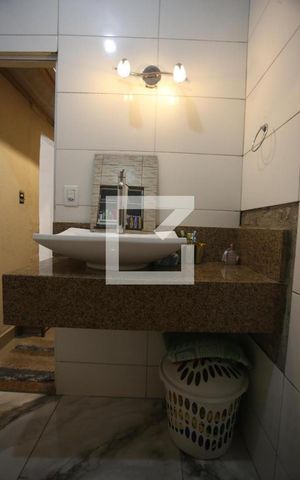 Casa à venda com 609m², 5 quartos e 4 vagasCasa 2 Banheiro suite 