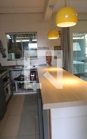 Casa à venda com 609m², 5 quartos e 4 vagasCasa 2 Cozinha