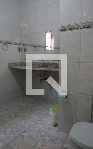 Casa à venda com 609m², 5 quartos e 4 vagasBanheiro da Suíte