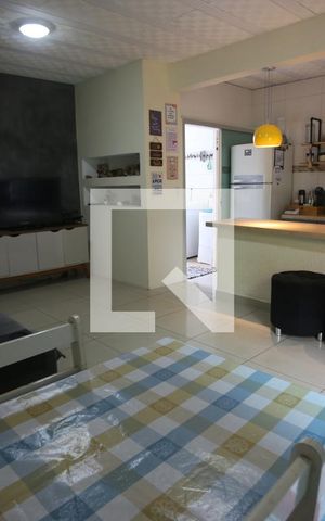 Casa à venda com 609m², 5 quartos e 4 vagasCasa 2 sala