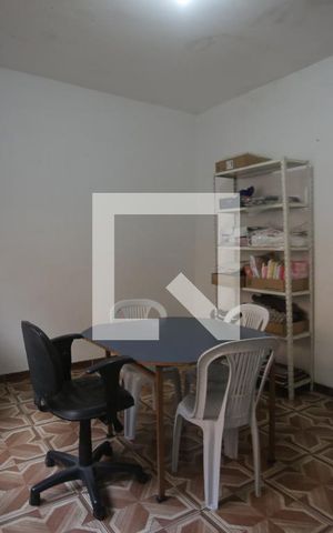 Casa à venda com 609m², 5 quartos e 4 vagasquarto