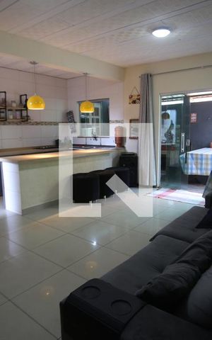 Casa à venda com 609m², 5 quartos e 4 vagasCasa 2 sala