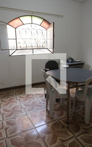 Casa à venda com 609m², 5 quartos e 4 vagasquarto