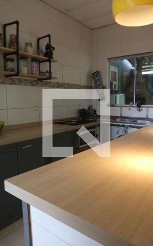 Casa à venda com 609m², 5 quartos e 4 vagasCasa 2 Cozinha