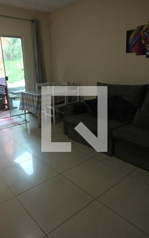 Casa à venda com 609m², 5 quartos e 4 vagasCasa 2 sala