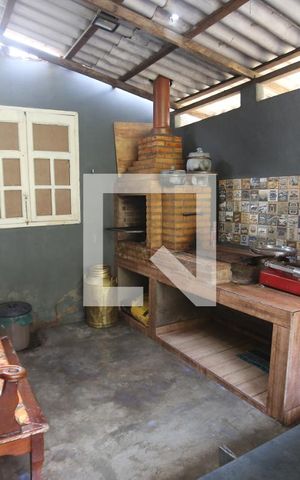 Casa à venda com 609m², 5 quartos e 4 vagasChurrasqueira