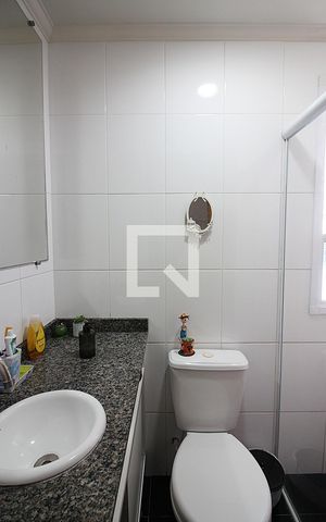 Apartamento à venda com 70m², 2 quartos e 1 vagaQuarto 1 - Suíte Banheiro