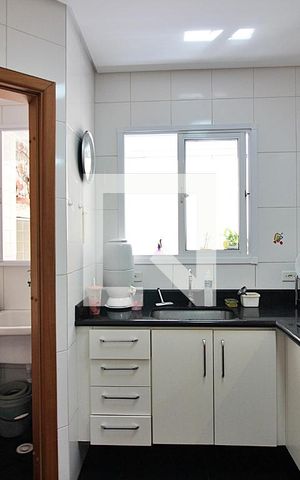 Apartamento à venda com 70m², 2 quartos e 1 vagaCozinha