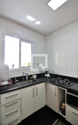 Apartamento à venda com 70m², 2 quartos e 1 vagaCozinha