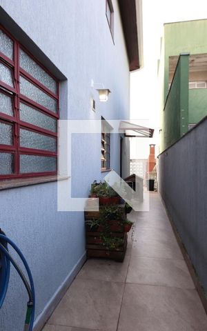Casa à venda com 280m², 3 quartos e 5 vagasCorredor Lateral