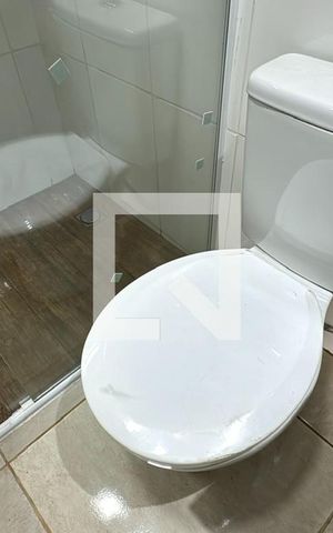 Studio para alugar com 27m², 1 quarto e 1 vaga Studio para alugar com 27m², 1 quarto e 1 vagaBanheiro