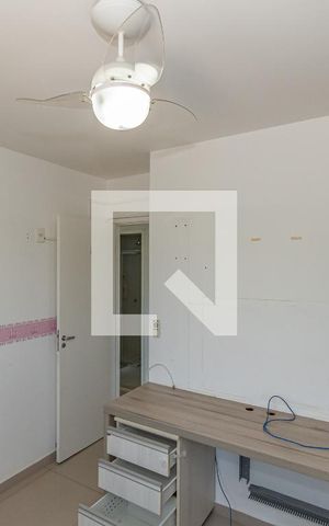 Apartamento para alugar com 72m², 2 quartos e 2 vagas Apartamento para alugar com 72m², 2 quartos e 2 vagasQuarto