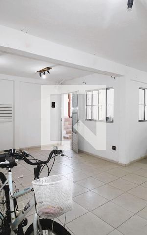 Casa à venda com 120m², 4 quartos e 2 vagasÁrea comum