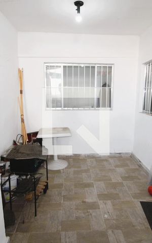Casa à venda com 120m², 4 quartos e 2 vagasQuintal