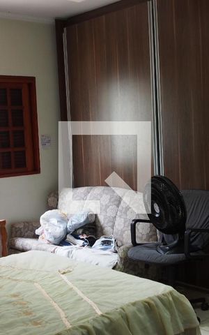 Casa à venda com 299m², 3 quartos e 2 vagasQuarto 2 - Suíte