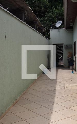 Casa à venda com 299m², 3 quartos e 2 vagasQuintal