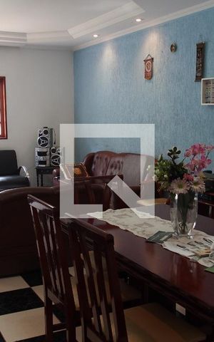 Casa à venda com 299m², 3 quartos e 2 vagasSala