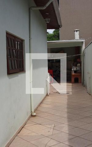 Casa à venda com 299m², 3 quartos e 2 vagasQuintal