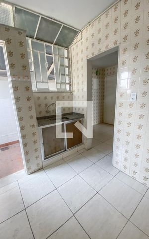 Apartamento à venda com 100m², 2 quartos e sem vaga Apartamento à venda com 100m², 2 quartos e sem vagaCozinha