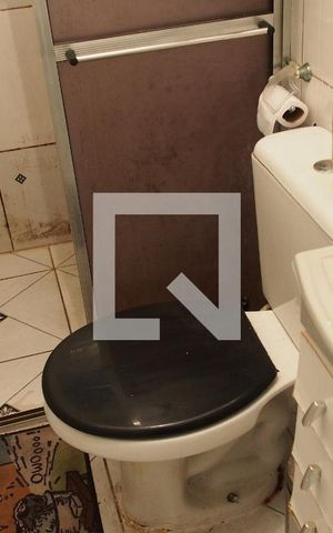Casa à venda com 400m², 2 quartos e 10 vagasBanheiro da Suíte