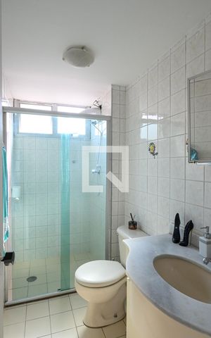Apartamento para alugar com 56m², 2 quartos e 1 vaga Apartamento para alugar com 56m², 2 quartos e 1 vagaBanheiro