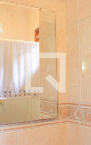 Casa à venda com 157m², 3 quartos e 4 vagasBanheiro 1