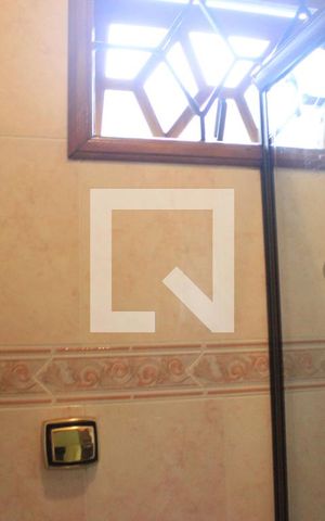 Casa à venda com 157m², 3 quartos e 4 vagasBanheiro 1