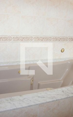 Casa à venda com 157m², 3 quartos e 4 vagasBanheiro da Suíte