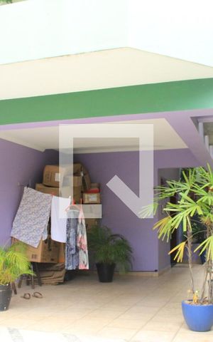 Casa à venda com 157m², 3 quartos e 4 vagasGaragem