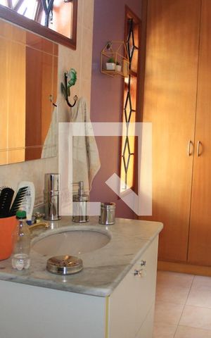 Casa à venda com 157m², 3 quartos e 4 vagasBanheiro da Suíte